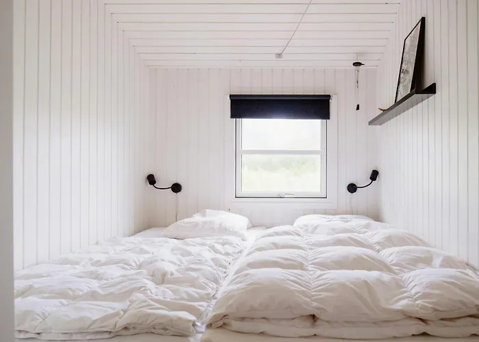 Bright And Lovely Summerhouse In *