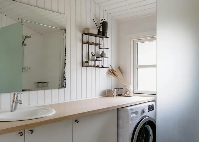 Bright And Lovely Summerhouse In